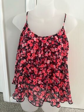 Floral Spaghetti-Strap Tank Top Blouse in Hot Pink Floral Size XS